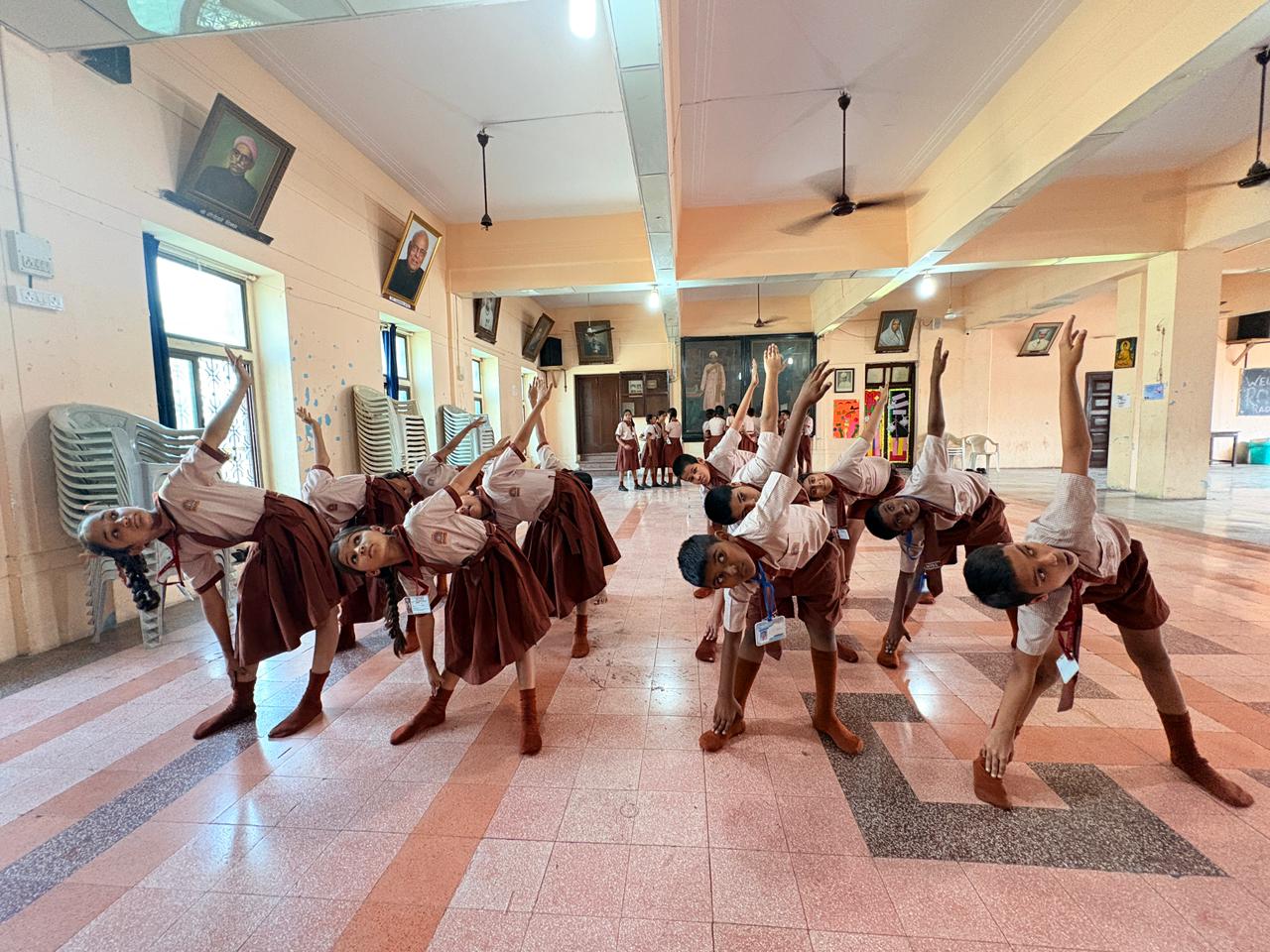 YOGA — photo 1