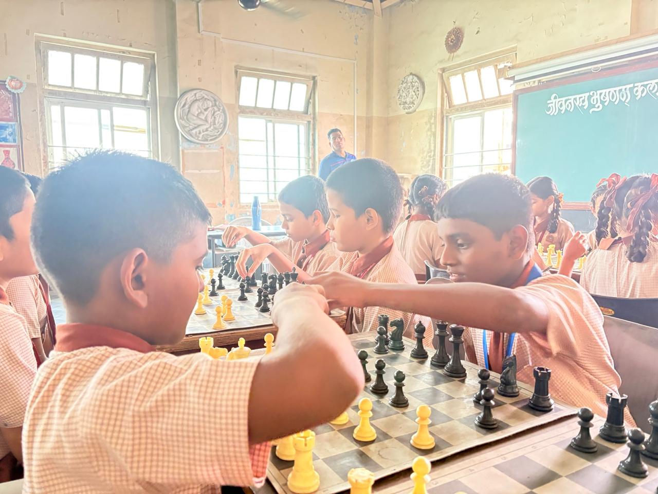 CHESS — photo 3