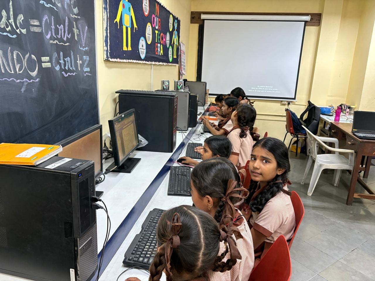 Computer Lab — photo 1